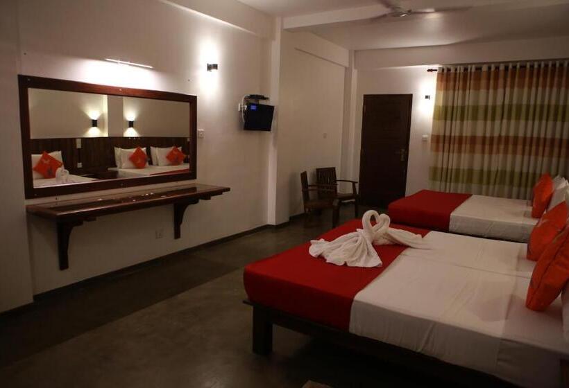 Апартаменты 1 Спальня Нижний Этаж, Cozy Sea View Inn