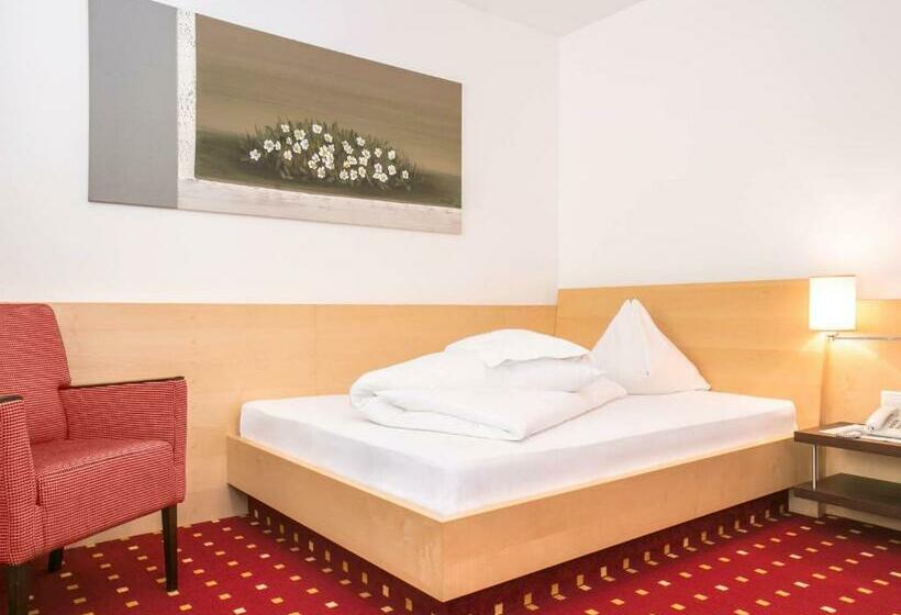 غرفة قياسية فردية, Marica