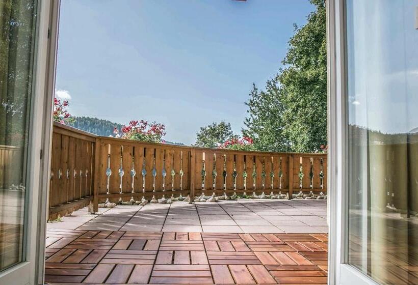 غرفة سوبيريور مزوَّدة بتراس, Marica