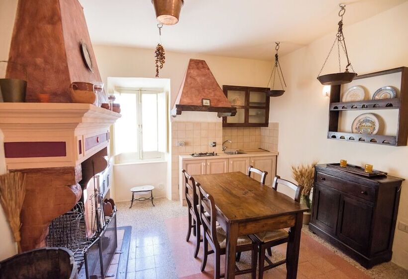 דירת דלוקס 2 חדרי שינה, Nenà Al Borgo Castello