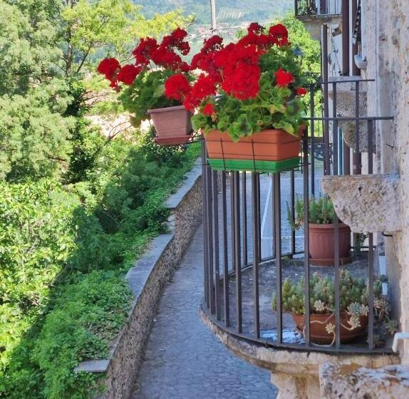 Апартаменты 2 Спальни с Балконом, Nenà Al Borgo Castello
