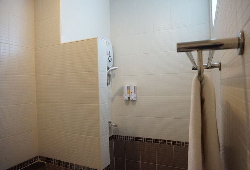 חדר סטנדרט, The Nine Mansion