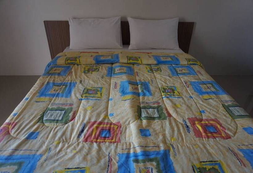 חדר סטנדרט, The Nine Mansion