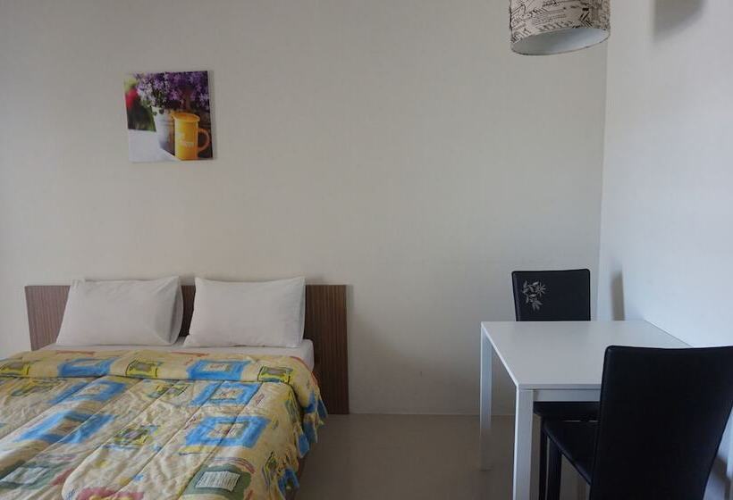 חדר סטנדרט, The Nine Mansion