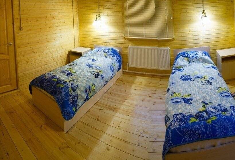 １ベッドルームハウス, Vladimirski Hutorok