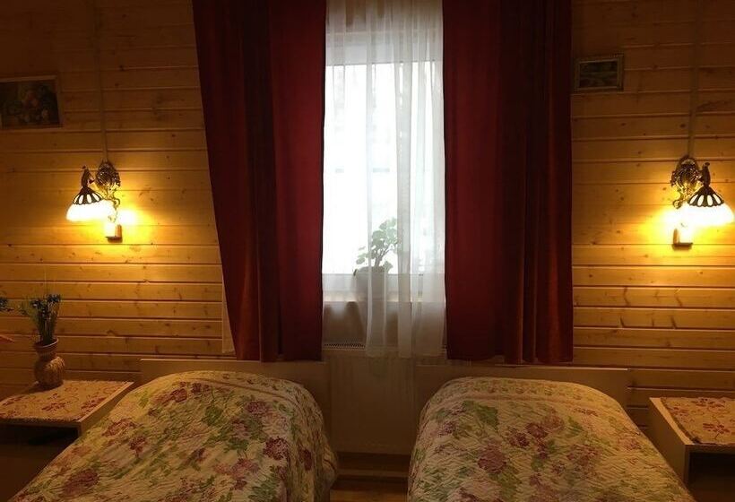 Апартаменты 2 спальни Вид на Сад, Vladimirski Hutorok