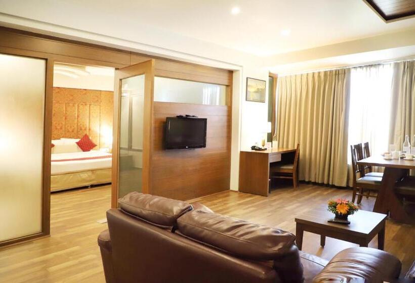 סוויטה, Boulevard 9 Luxury Resort & Spa