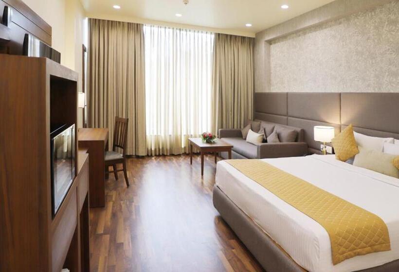 סוויטת ג'וניור, Boulevard 9 Luxury Resort & Spa