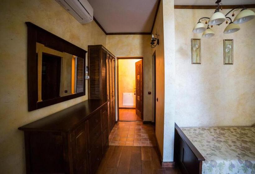 חדר סטנדרט, Gnizdo Golubky