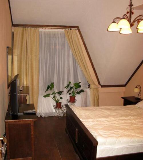 סוויטת 2 חדרי שינה, Gnizdo Golubky