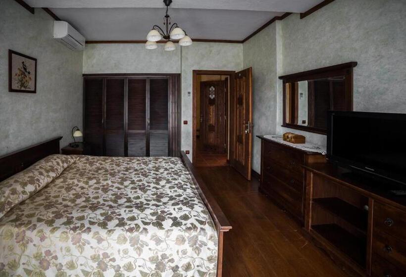 סוויטת 2 חדרי שינה, Gnizdo Golubky