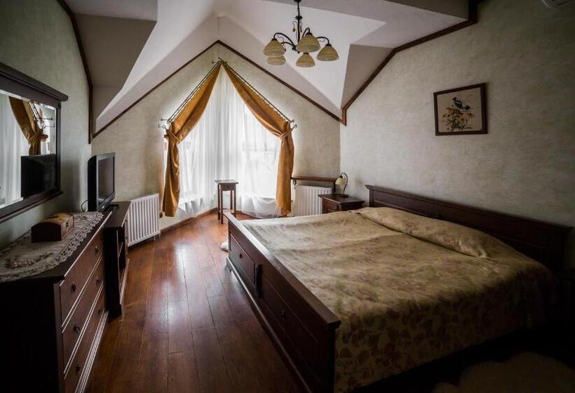 Люкс 2 Спальни, Gnizdo Golubky