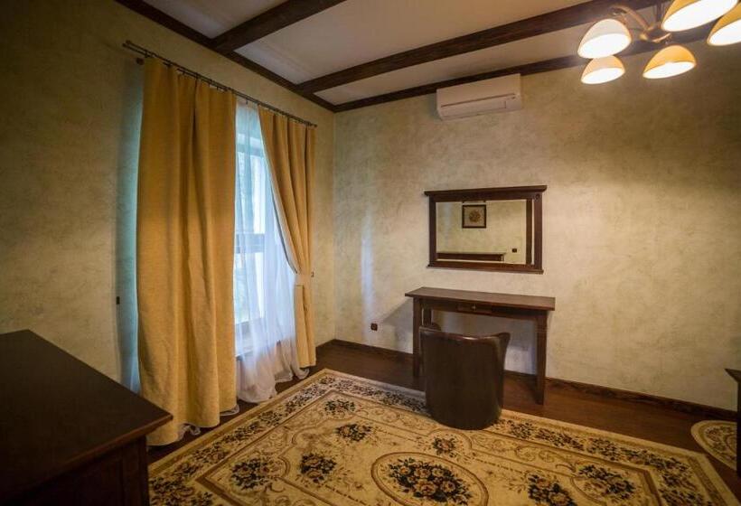 חדר סטנדרט, Gnizdo Golubky