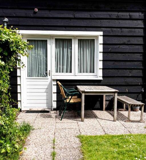 חדר משפחתי, Hofstede Villetta