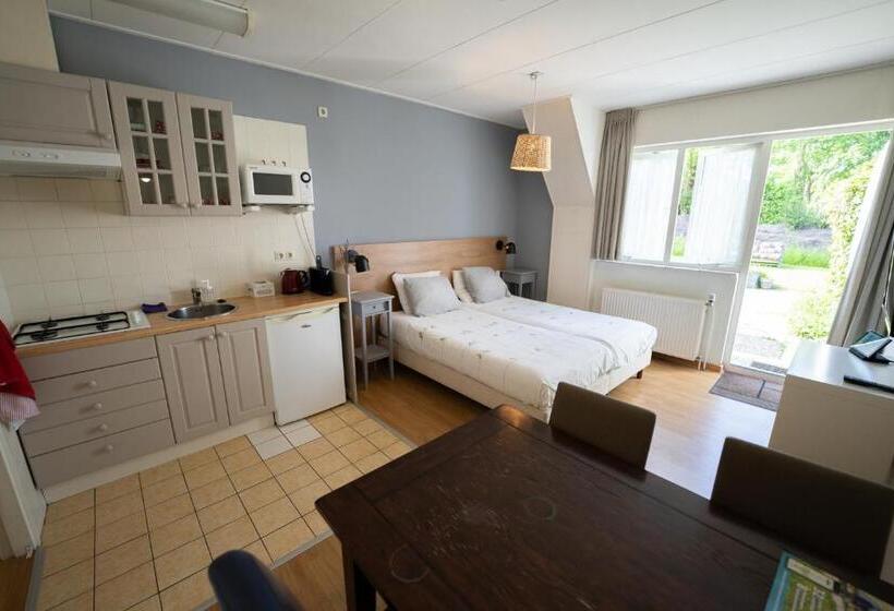 חדר משפחתי, Hofstede Villetta