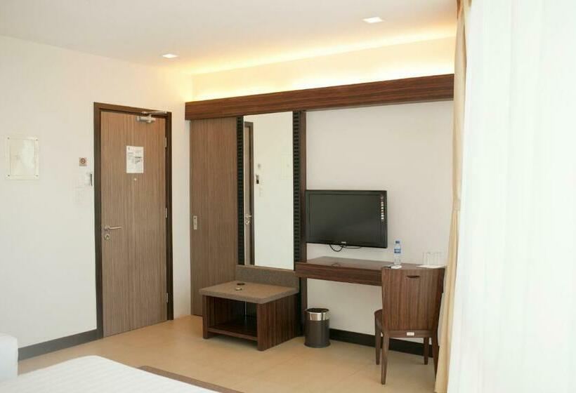 اتاق سوپریور سه تخته, D Hotel & Suites