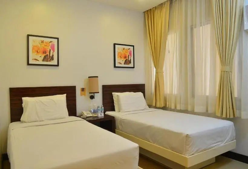 デラックスルーム, D Hotel & Suites