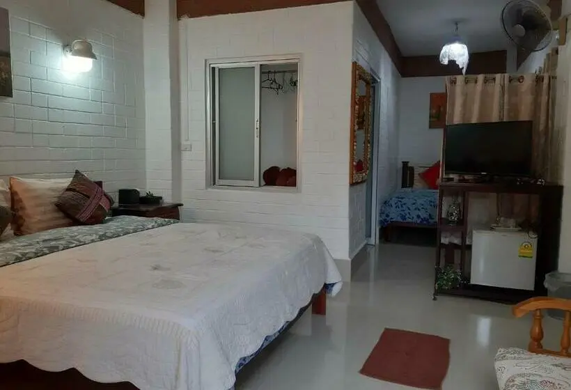 سوییت, Banthorphan Resort