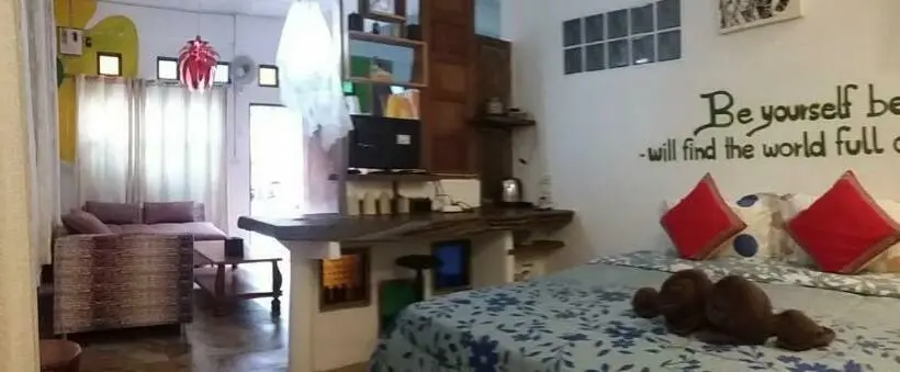 سوئیت با بالکن, Banthorphan Resort
