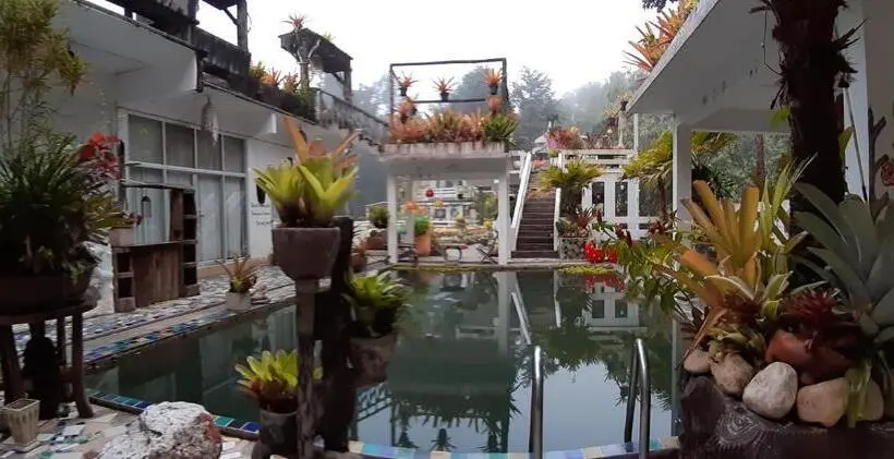 اتاق استاندارد سه نفره, Banthorphan Resort
