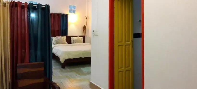 اتاق استاندارد با تخت بزرگ, Banthorphan Resort