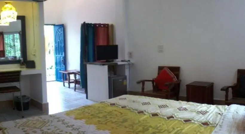 اتاق استاندارد با تخت بزرگ, Banthorphan Resort