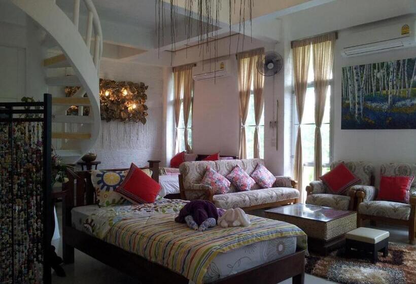 家庭间, Banthorphan Resort
