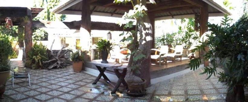 Трехместный Номер Стандарт с Балконом, Banthorphan Resort