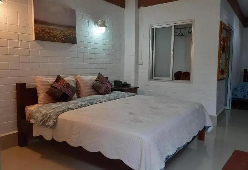 سوییت, Banthorphan Resort