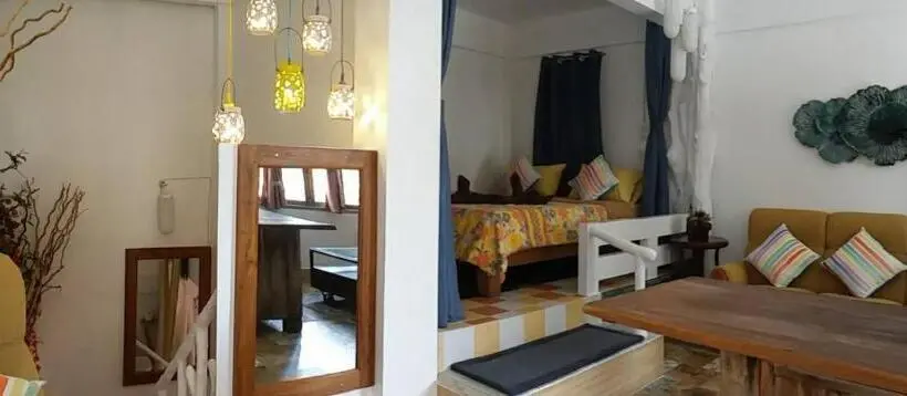 اتاق استاندارد چهار تخته, Banthorphan Resort