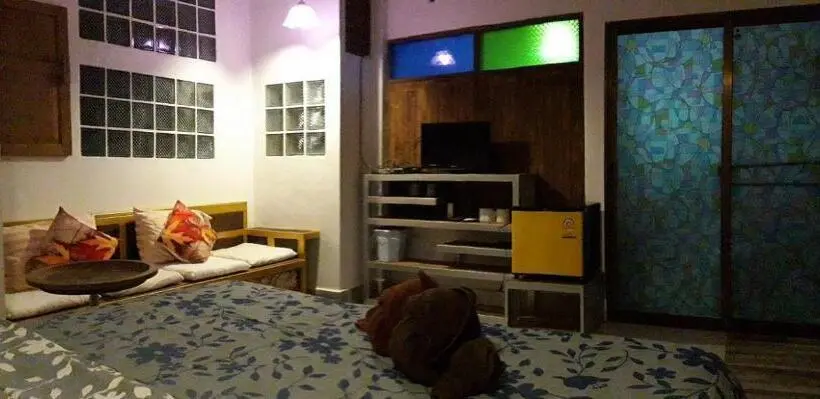 اتاق استاندارد با بالکن, Banthorphan Resort
