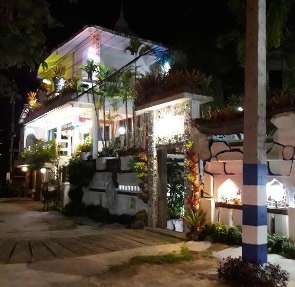 Номер Стандарт Трехместный, Banthorphan Resort