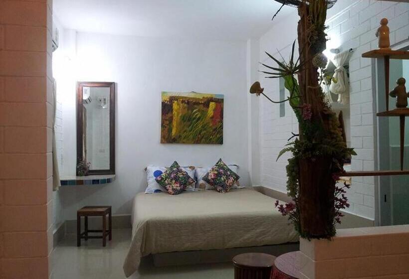 Номер Стандарт Трехместный, Banthorphan Resort