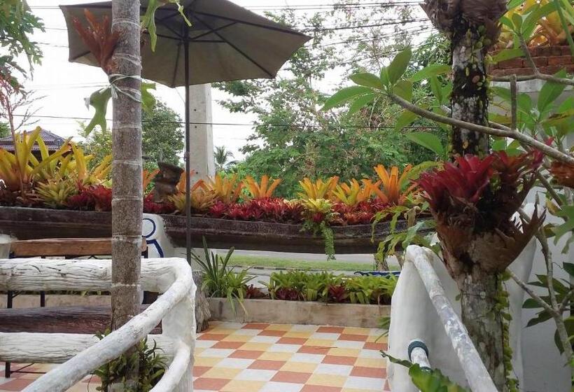 Семейный Номер, Banthorphan Resort