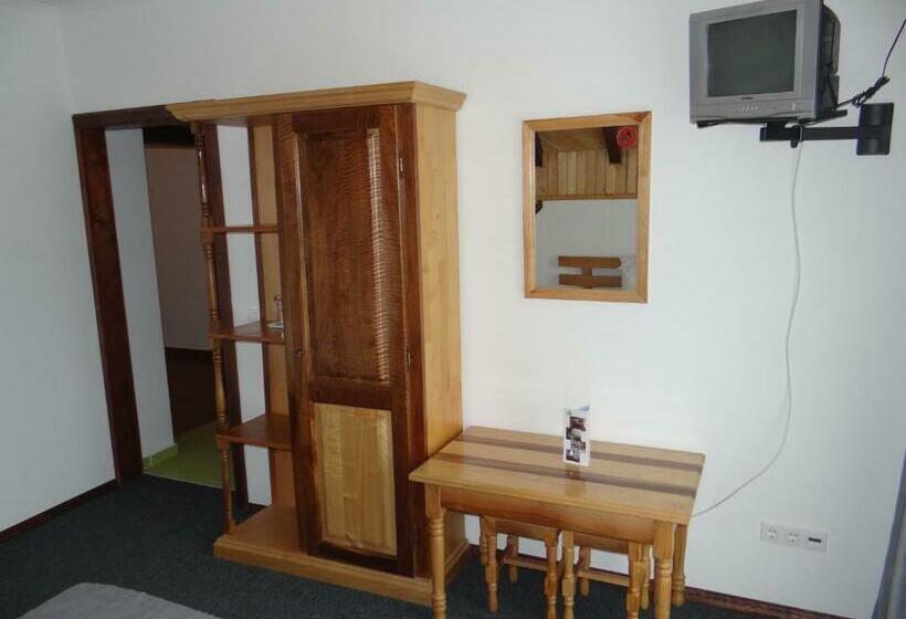 スタンダードトリプルルーム, Belvedere