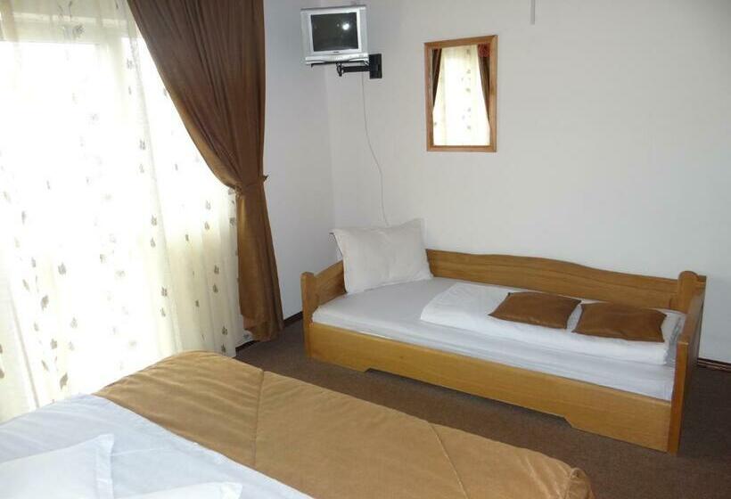 スタンダードトリプルルーム, Belvedere