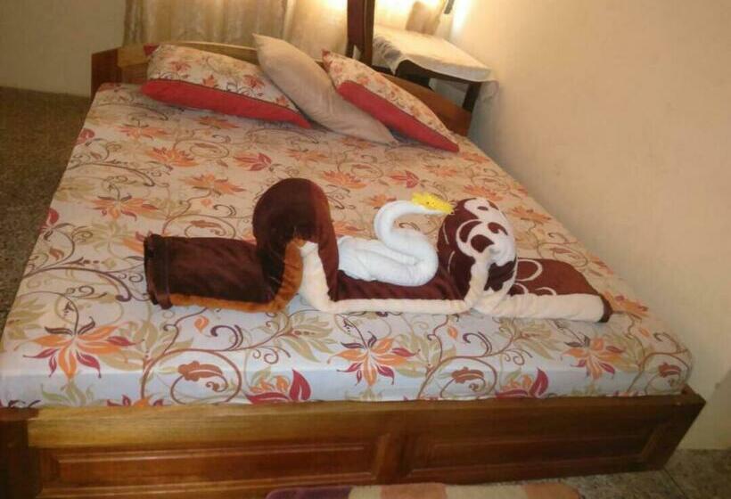 חדר סטנדרט יחיד, Jackson Guesthouse Anomabo