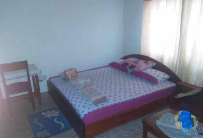 חדר סטנדרט, Jackson Guesthouse Anomabo
