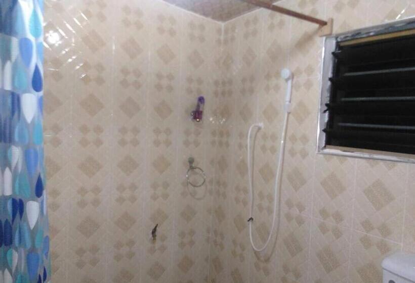 חדר סטנדרט, Jackson Guesthouse Anomabo