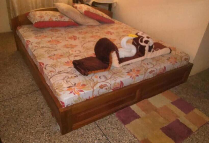 חדר סטנדרט, Jackson Guesthouse Anomabo
