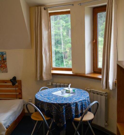 컴포트 트리플 룸, Lermont Guest House