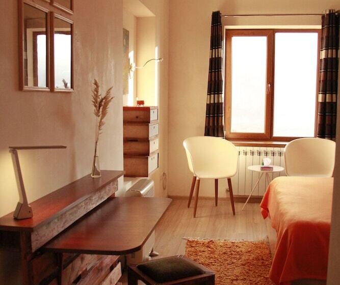 디럭스 룸, Lermont Guest House