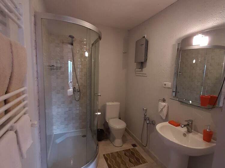 Номер Deluxe, Lermont Guest House