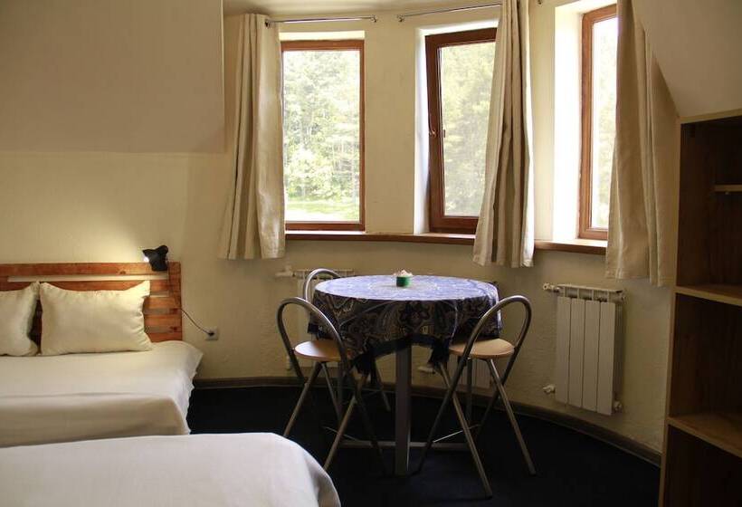 컴포트 트리플 룸, Lermont Guest House