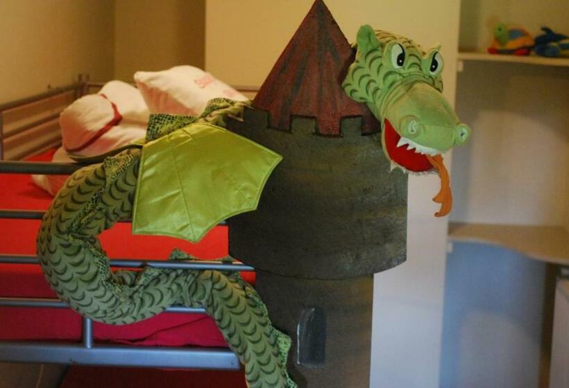 家庭公寓, Logement Doosje