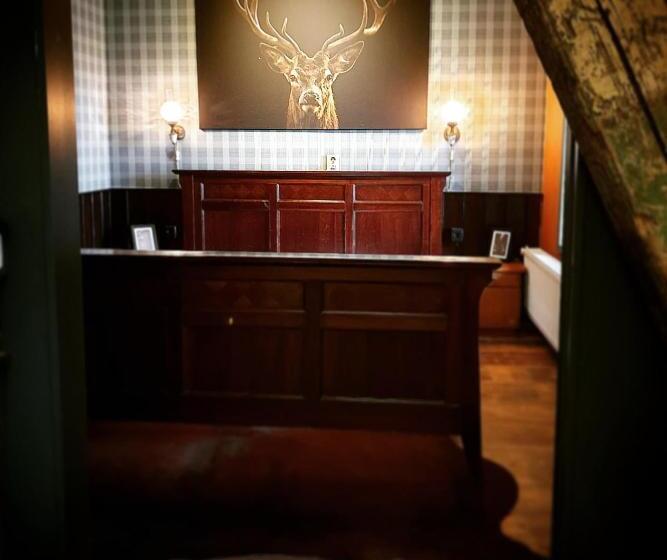 דירת חדר, Logement Doosje