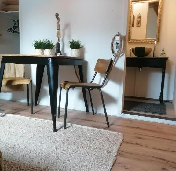 デラックスルーム, Logement Doosje