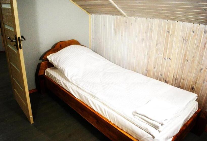 בית, חדר שינה 1, Carivka