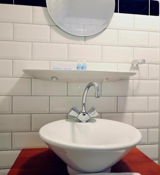 四人标准间, De Gouden Karper