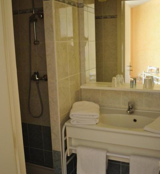 Номер Стандарт, Hôtel Auberge De La Nauze